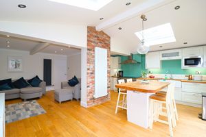 Photo 13- click for photo gallery